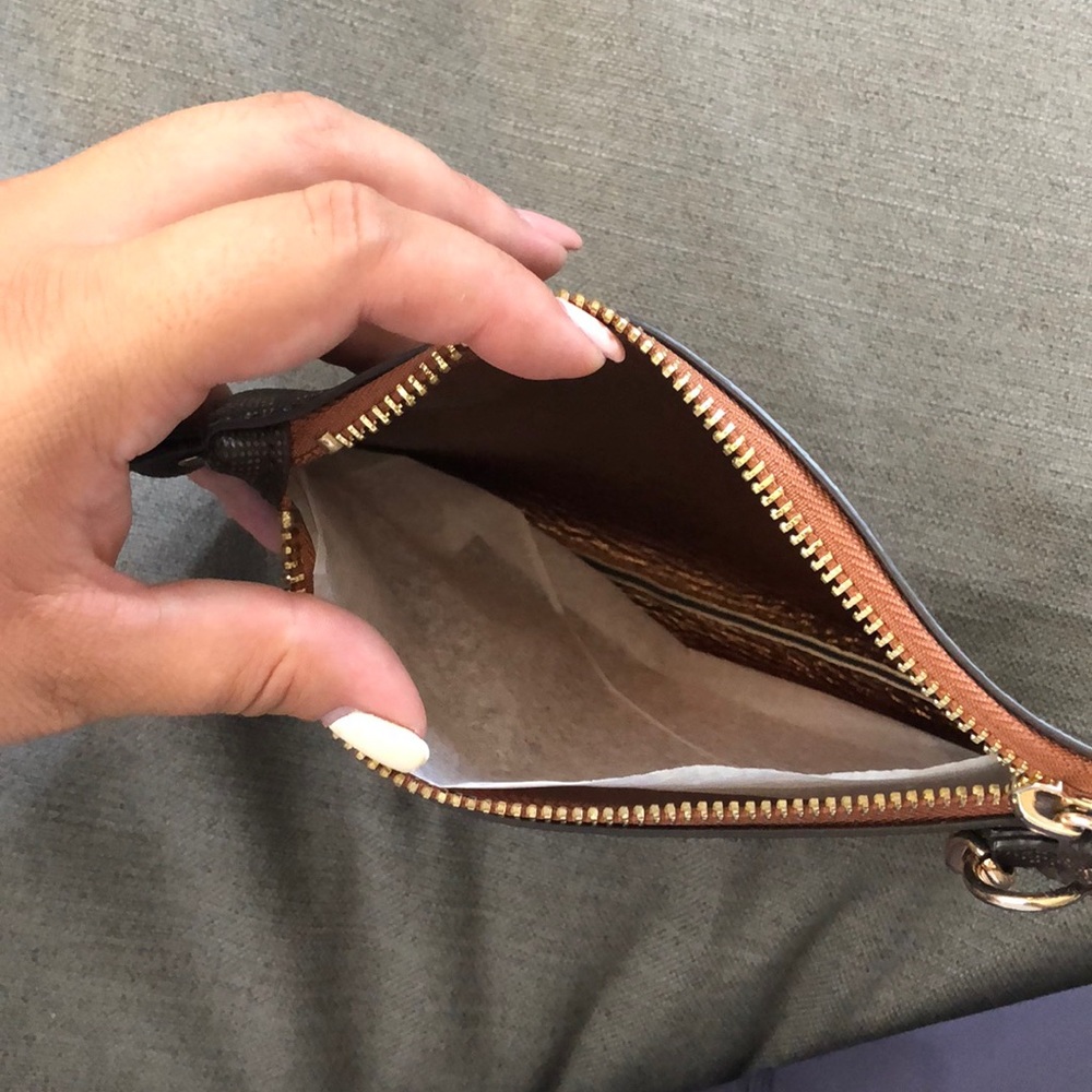 Michael Kors Fanny pack- NEW - Picture 5 of 5